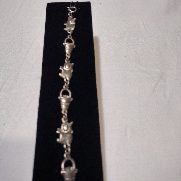 Designer Collection Antique Silver Toned Pig and Food Bucket Bracelet - Picture 2 of 10